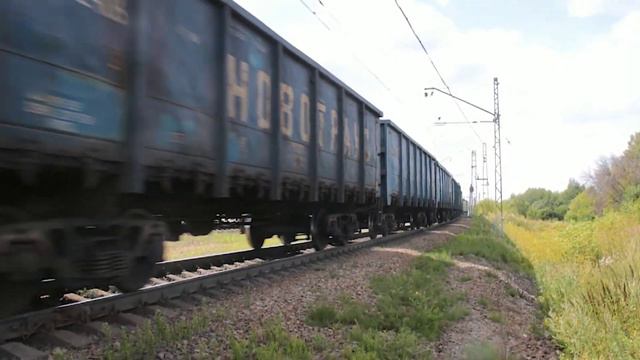 Электровоз ВЛ11М-084А/039 с грузовым поездом. смотреть онлайн