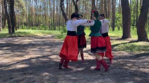 Народный танец - приветствие из Украины