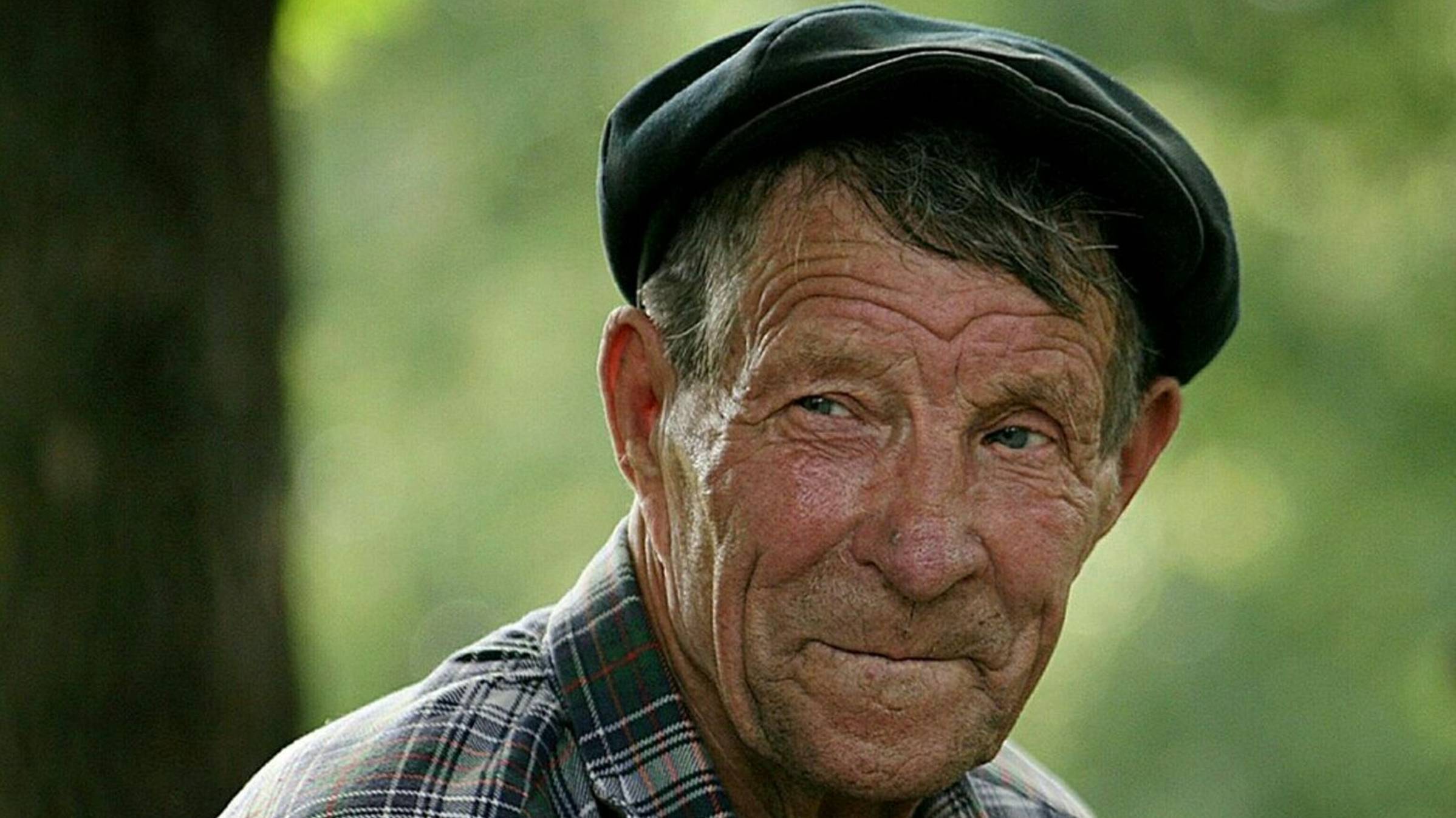 КАК МАЛО ОСТАЁТСЯ ОТ ЛЮДЕЙ... смотреть онлайн