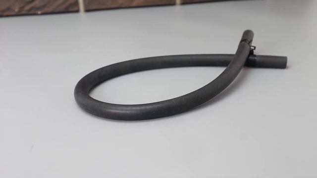 патрубок вакуумного насоса на hyundai porter 1. хендай портер 1 шланг радиатора. портер 2 шланг генератора. шланг масляный на генератор на хендай портер 1. шланг подачи масла на вакуумный насос портер 1.