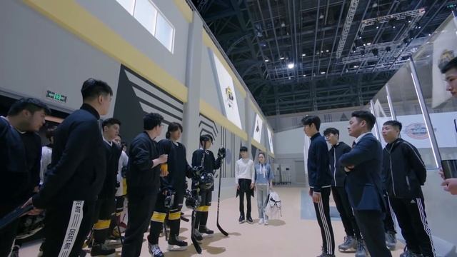 Любовь на льду 3 Серия [РУССКАЯ ОЗВУЧКА] Любовь на коньках / Skate Into Love / 冰糖炖雪梨 смотреть онлайн