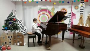 И.С.Бах - "Менуэт", Р.Шуман - "Марш". Иващенко Максим, фортепиано, 2021г.