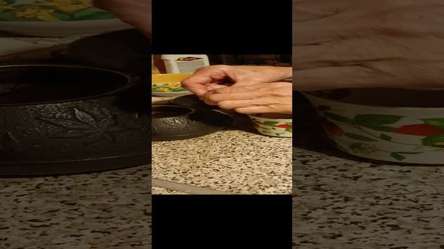 А вы поженили чай?