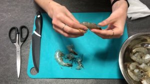 ЧИСТИМ КРЕВЕТКИ БЫСТРО! Самый легкий и удобный способ.