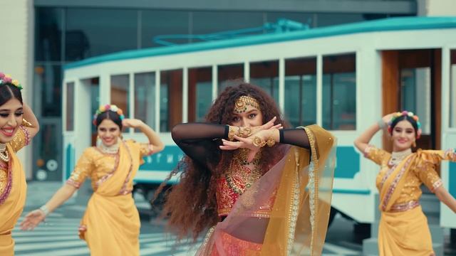 Субхидбин Рачабзода - Махина смотреть онлайн