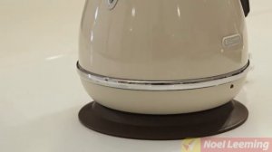 Delonghi Icona Vintage Kettle (white) - Demonstration