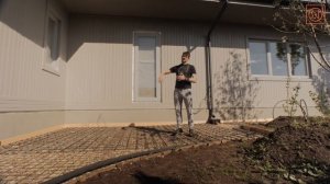 Дом из вертикального бруса. Обзор строительства деревянного коттеджа Natali. Периметр дома Ч-4