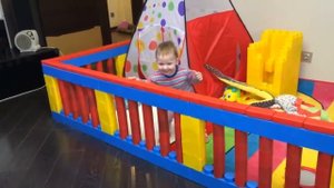 Большой манеж для ребёнка из конструктора. Нашесолнышко.ру