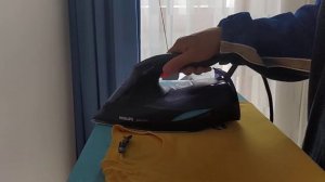 Iron Philips Azur Elite GC5039/30 with OptimalTemp