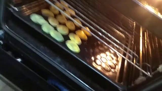 Готовим Чипсы из картофеля смотреть онлайн