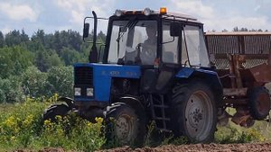 Сажаю картофель "Гала" трактором МТЗ 82.1 и сажалкой Л202