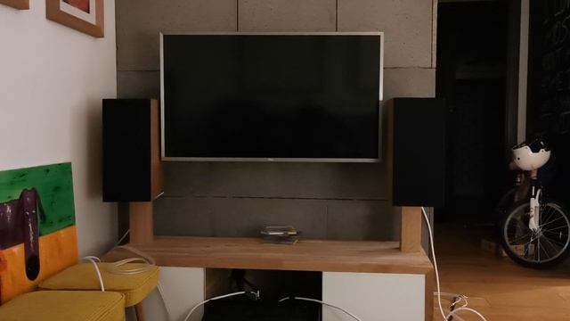 Yamaha R-N803D, Pylon Audio Diamond Monitor, Chord Odyssey 2 смотреть онлайн