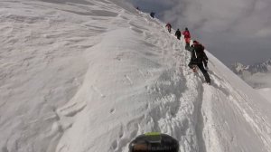 Грузия. гора Казбек (5042 м)