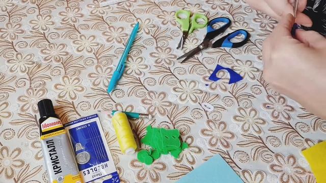 Развивающая книга из фетра. Обложка. Мастер класс смотреть онлайн