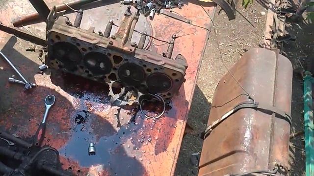 Ремонт двигателя смд-22 , разборка перед заменой поршневой группы. смотреть онлайн