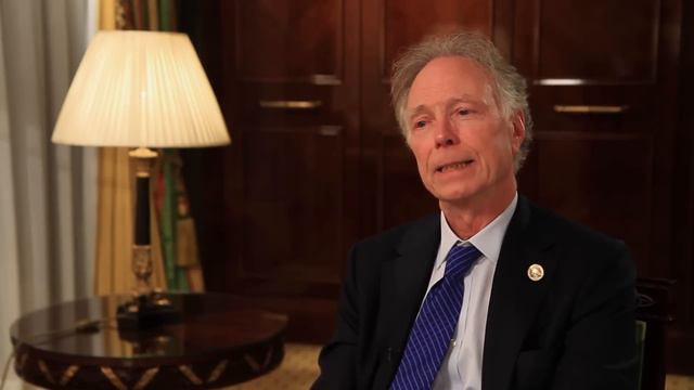 Space tourist Greg Olsen talks about the thrill of weightlessness in orbit... смотреть онлайн