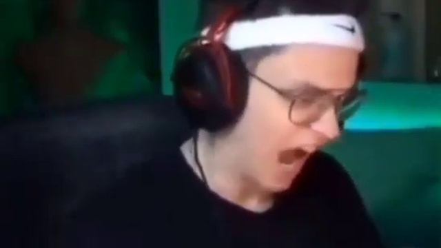 КРАСАВЕЦ | БУСТЕР смотреть онлайн