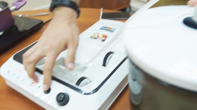 Малосольные огурцы в маринаторе. Быстрый рецепт приготовления!