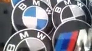 Bmw embleem carbon 82mm.mov naafdoppen www.jdec.nl