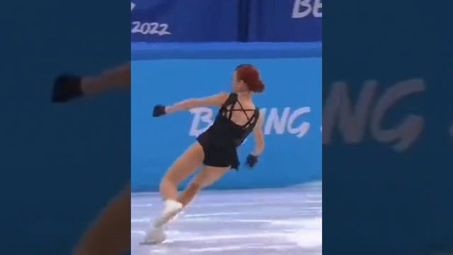 Александра Трусова🖤Камила Валиева💜#фигурноекатание #figureskating #олимпиада2022 #камилавалиева