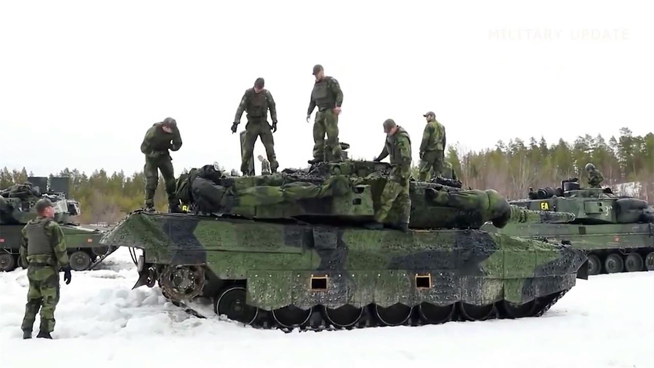 Германия отправит Украине 14 танков Leopard из собственного арсенала