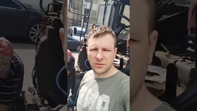 Трактор мтз прыгает смотреть онлайн