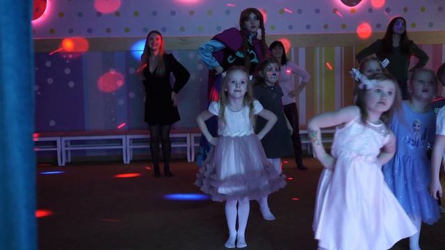 Аниматоры Тролли & My Little Pony на детский день рождения в Саратове! смотреть онлайн