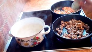 Паста со свининой в сметанном соусе | Ну очень вкусный рецепт