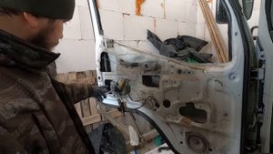 РЕМОНТ СТЕКЛОПОДЪЁМНИКА MITSUBISHI CANTER