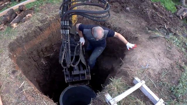 Ремонт колодца своими руками, опускаем кольца взамен сруба
