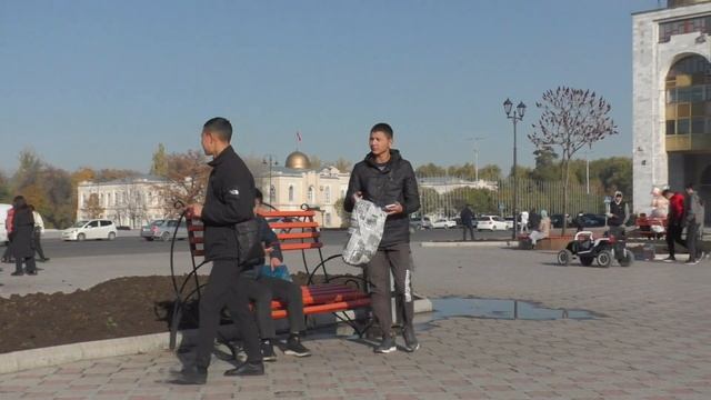 не нагуляюсь по Бишкеку/готовлю и делаю себе маникюр смотреть онлайн