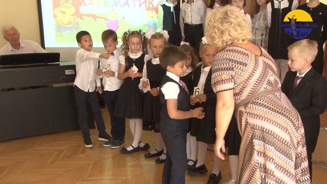 Посвящение в первоклассники 2 сентября 2019 года смотреть онлайн