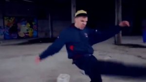 ТРИ ПОЛОСКИ / KOLM TRIIPU / THREE STRIPES ( BASS BOOSTED )