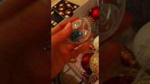 НАРЯЖАЕМ ЕЛКУ. УКРАШАЕМ ЕЛКУ.  КАК УКРАСИТЬ ЕЛКУ. Самая красивая елка 2021, конечно же у Лизы)))