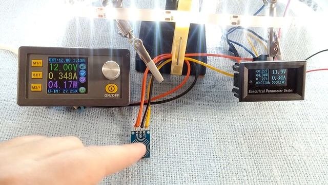 Сенсорный светодиодный диммер/выключатель 20V 3A 60W с памятью. LED-диммер без пульсаций