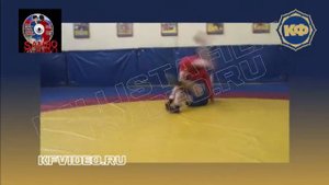 Техника борьбы самбо. Боковой переворот- обшагивание. kfvideo.ru