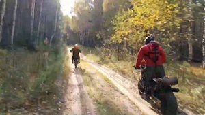 мой зелёный скремблер Иж Планета на испытаниях в лесу#bike #ижпланета #кастом