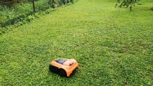 Честный отзыв: робот-косилка Robokos RM-2500i (RM-1400i)