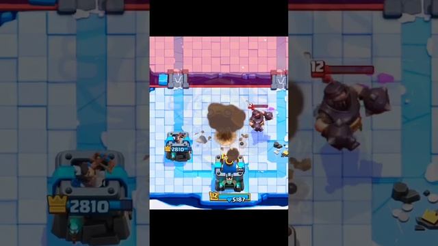 ¡En el primer ataque!#shorts #clashroyale