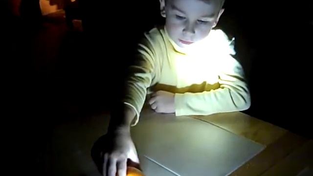 Почему луна то месяц, то круглая смотреть онлайн