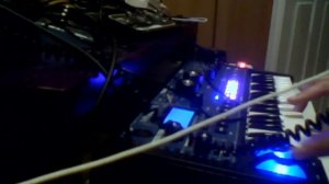 Novation Mininova Synthesizer and Hydrogen Drum Machine - Free Drum Programming Test