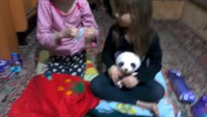 Куклы малитл пони и наклейки с канфет