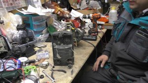 НЕ БОЛЬШОЙ РЕМОНТ СВАРОЧНОГО ИНВЕРТОРА ХИТАЧИ W200