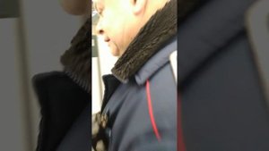 Сотрудник службы безопасности метрополитена хамит.