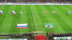 Футбол игра Россия-Бразилия