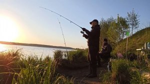 Лещ на донки 2021. ЩУКА на сало. Правильная оснастка на донку "КРОКОДИЛ"