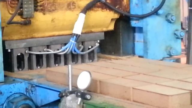 Прессование полнотелого кирпича смотреть онлайн
