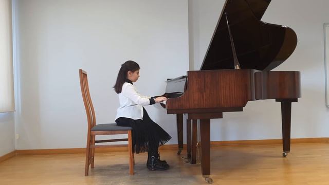 Jabrayilova Khurshud 7years old Й.С.Бах"Менуeт",Л.Бетховен "Сонатина",Д.Шостакович "Полька-шарманка смотреть онлайн