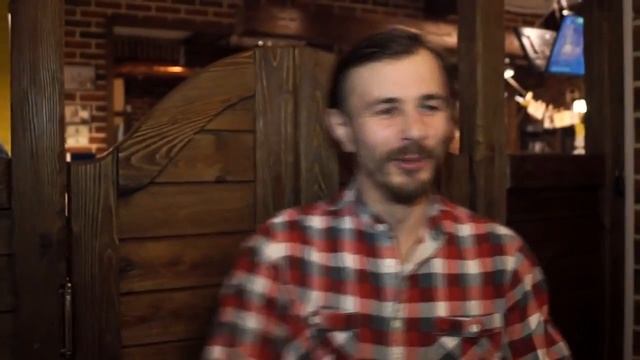 Киноляп Александра Пазенко во время сьемок в 'ЦирюльникЪ' Барбершоп смотреть онлайн