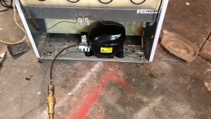 Замена мотора /компрессора . Холодильник индезит